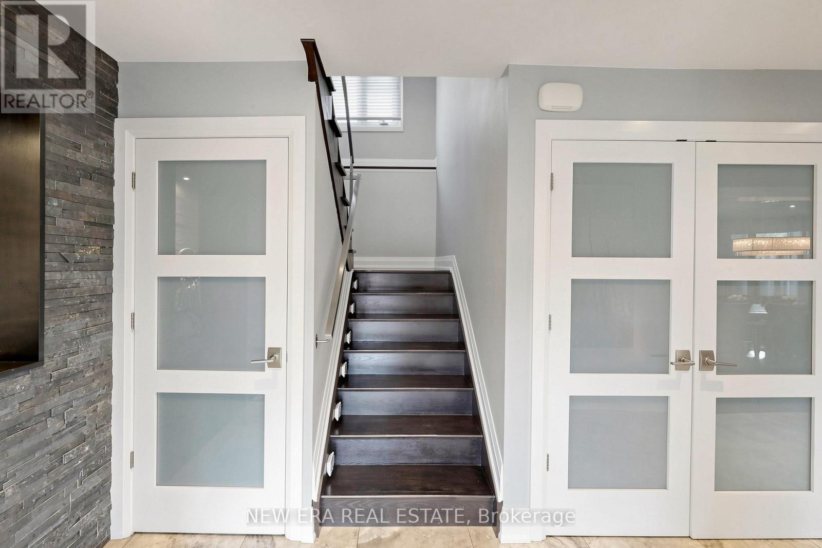 1423 Bunsden Avenue, Mississauga, Ontario  L5H 2B3 - Photo 21 - W13462508