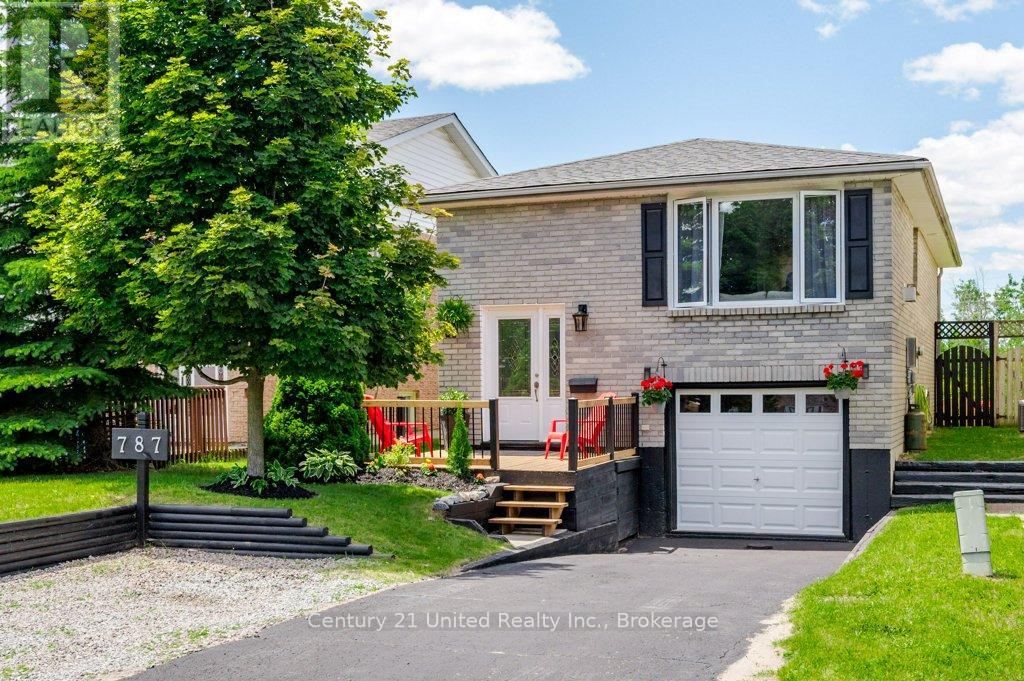 787 MOUNTAIN ASH ROAD, Peterborough, Ontario