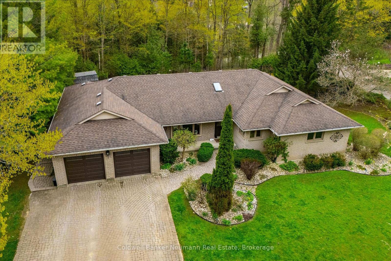 25 Riverview Drive, Centre Wellington (Elora/salem), Ontario  N0B 1S0 - Photo 3 - X13485714