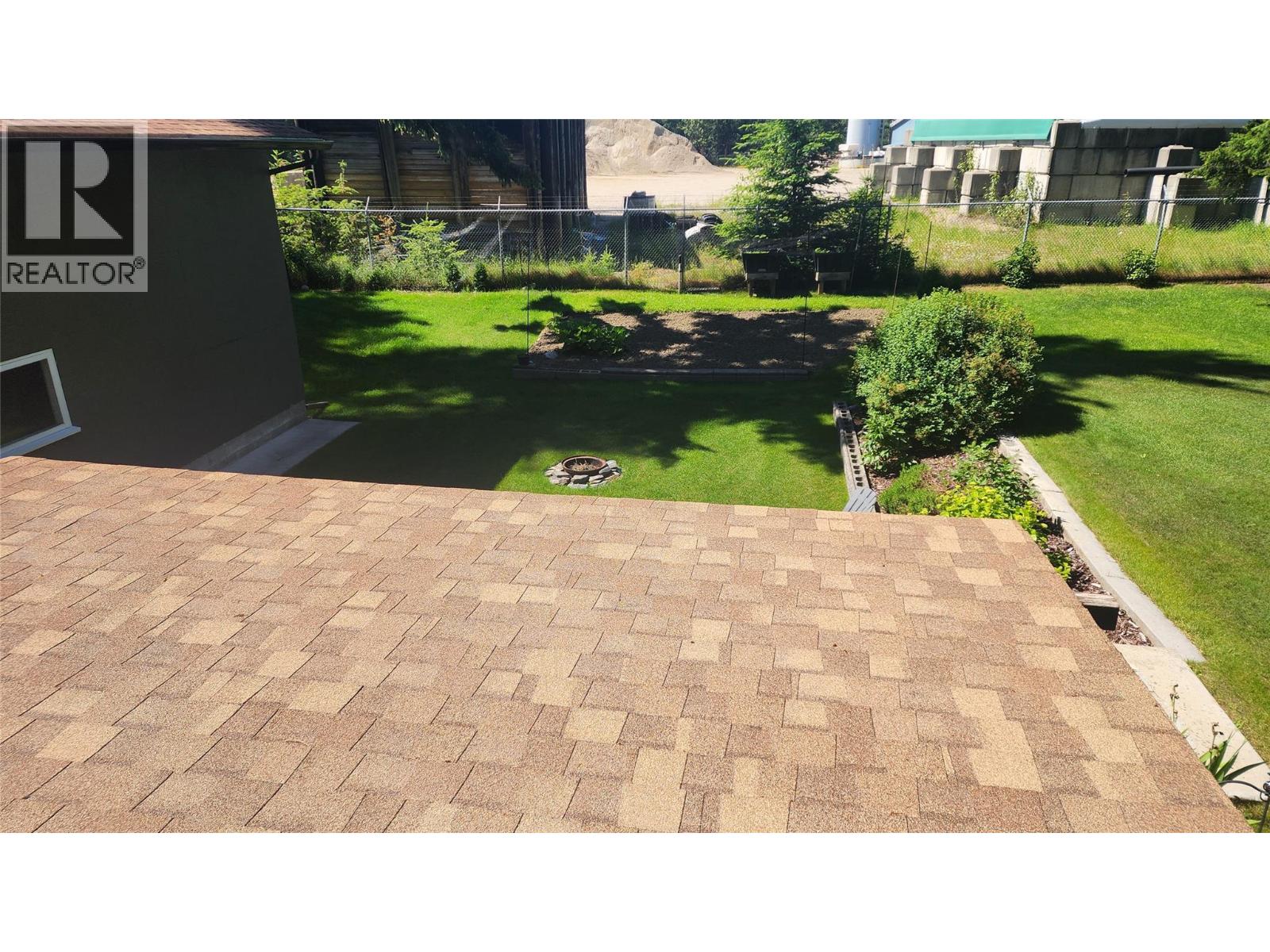 610 10th Avenue Nw, Nakusp, British Columbia  V0G 1R0 - Photo 22 - 10392599