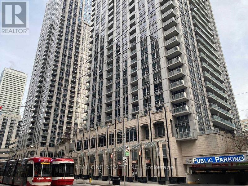 1713 - 761 BAY STREET, Toronto, Ontario