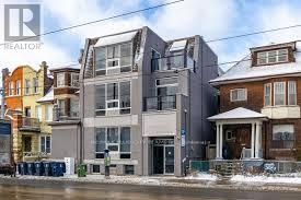 202 - 686 BATHURST STREET, Toronto, Ontario