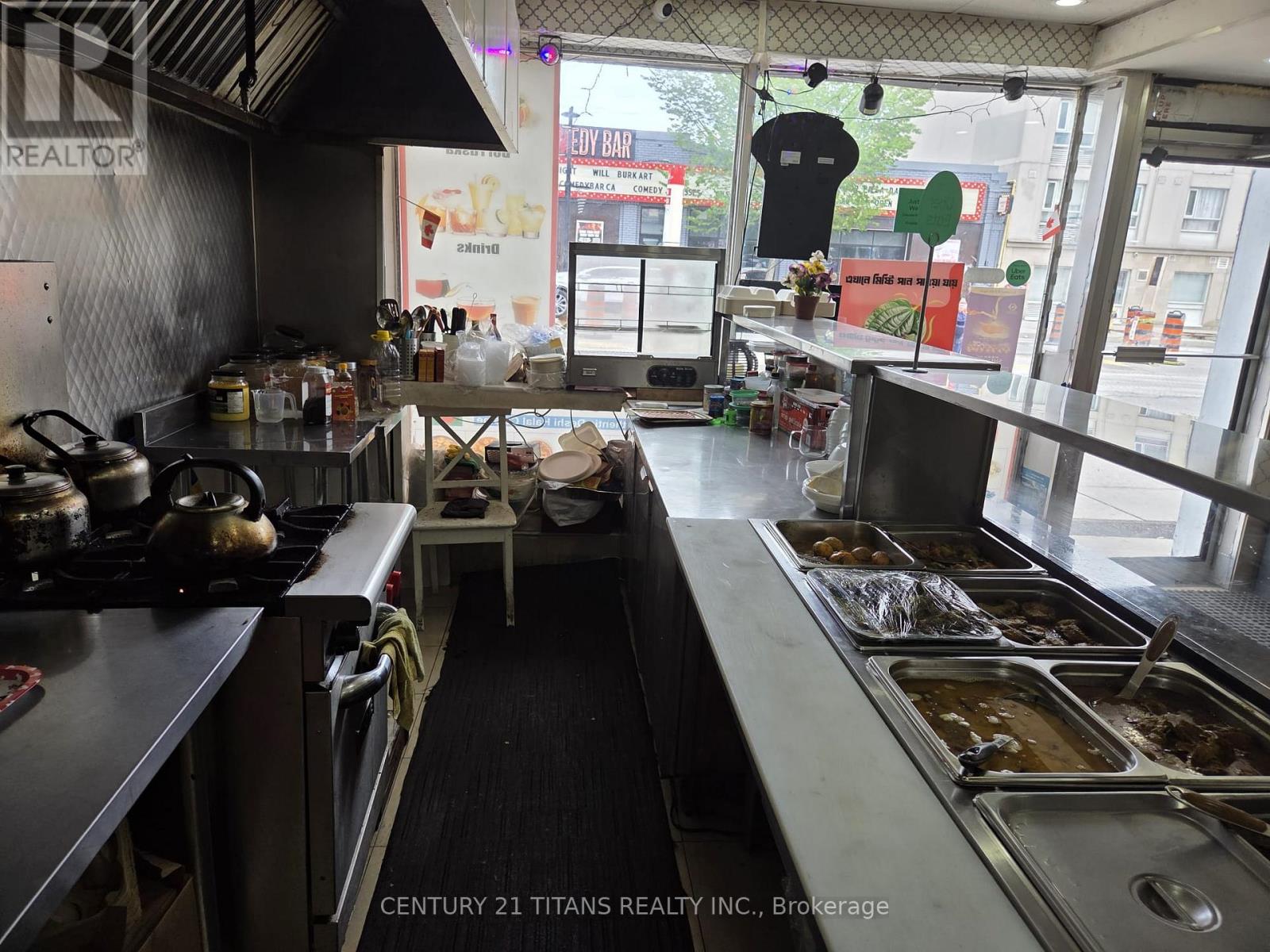 2789 Danforth Avenue, Toronto, Ontario  M4C 1L9 - Photo 4 - E13485480