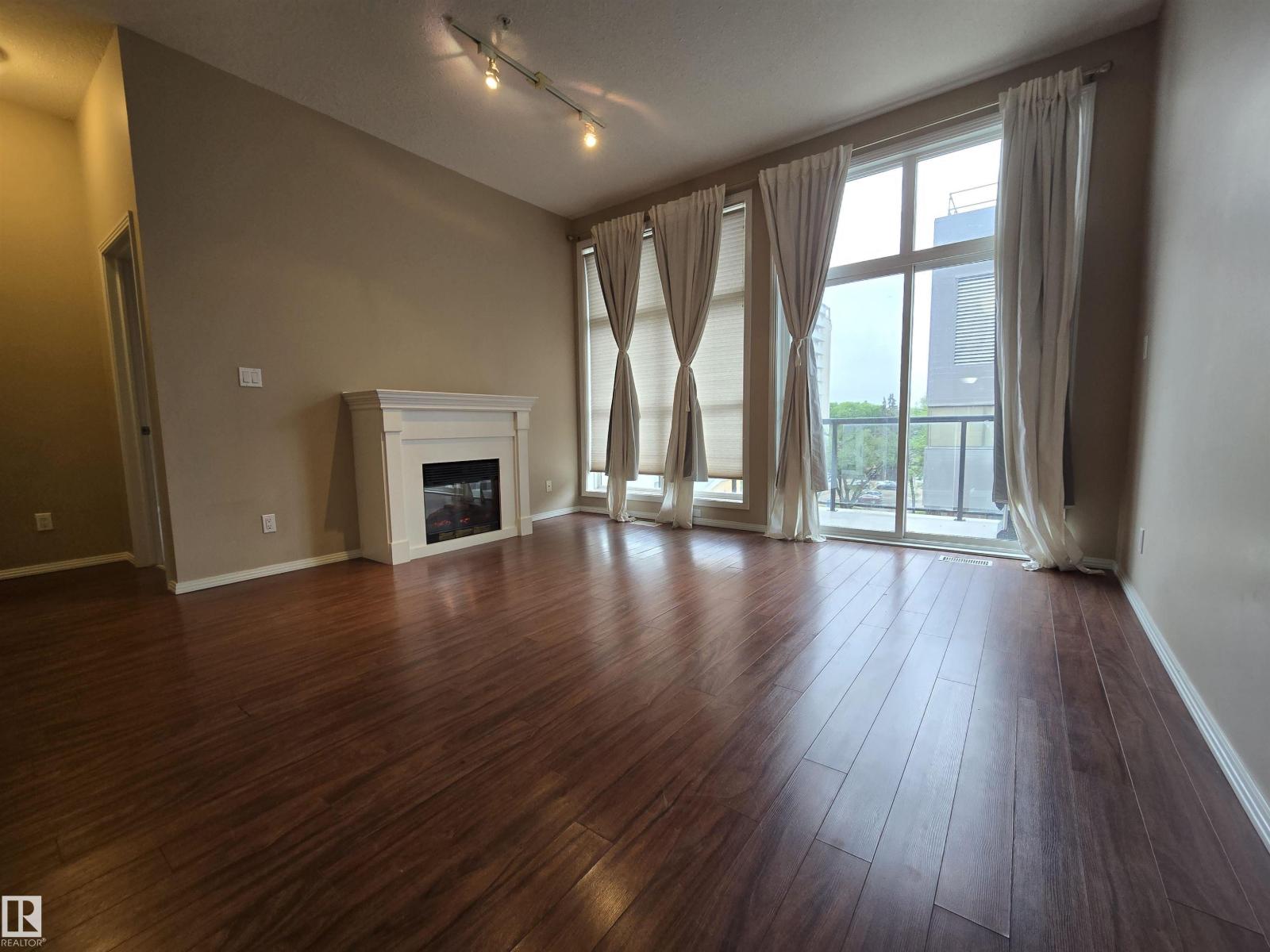 Unknown Address, ,    - Photo 16 - E4495430