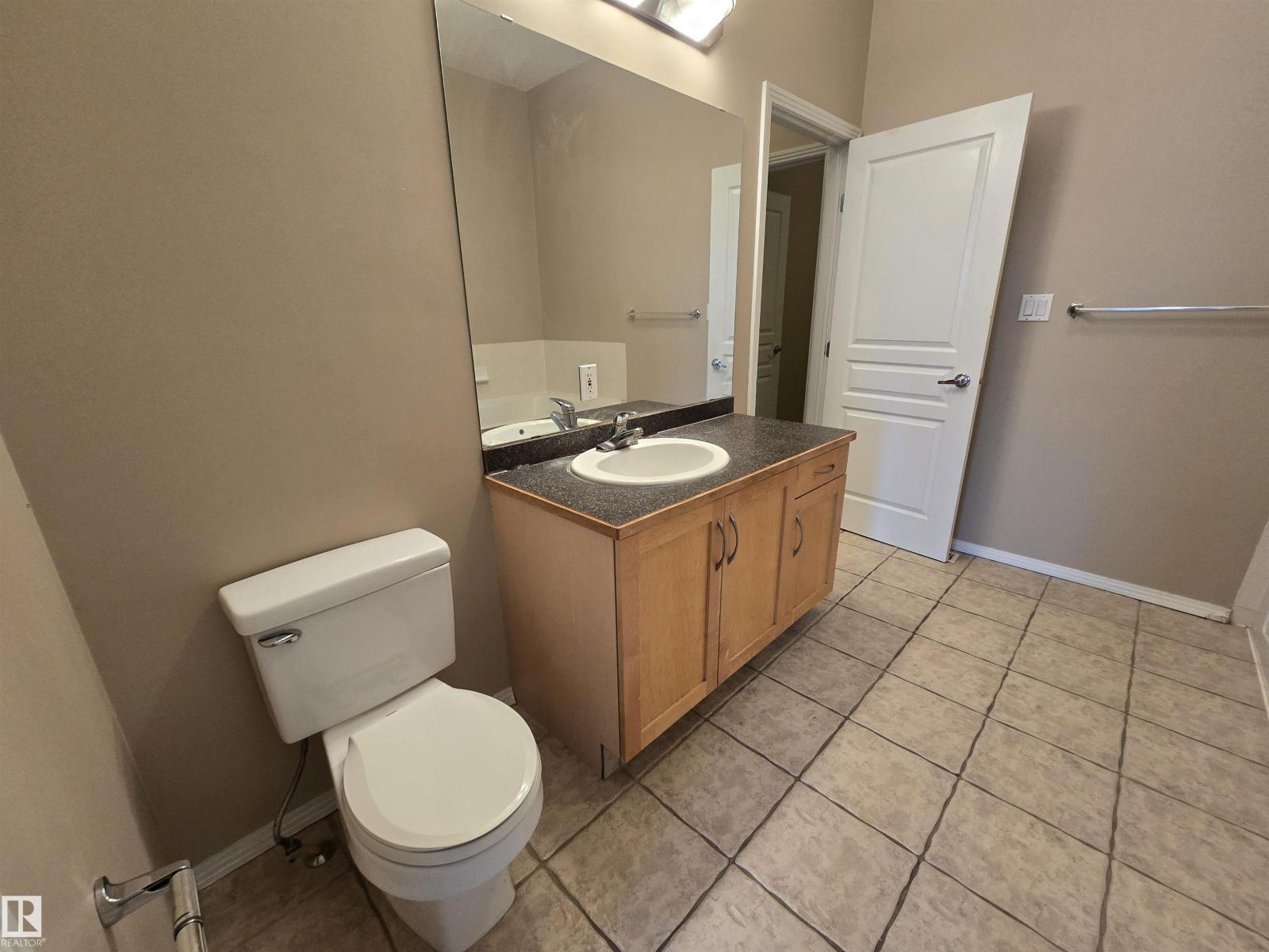 Unknown Address, ,    - Photo 24 - E4495430