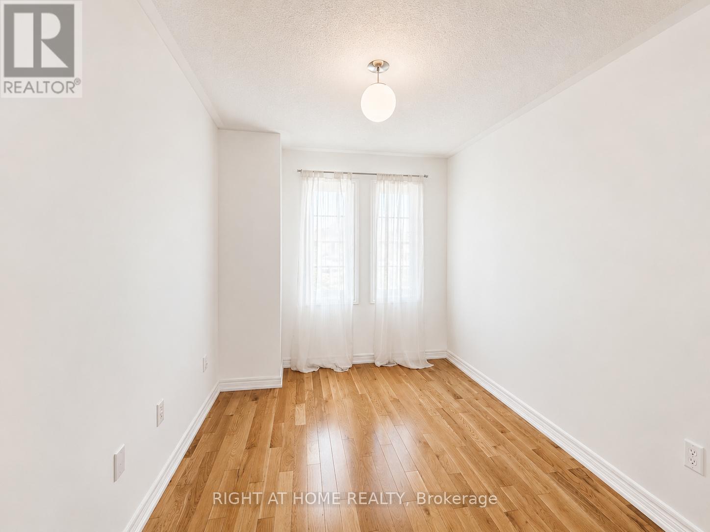 20 Spring Arbour Road, Vaughan, Ontario  L4J 0B7 - Photo 9 - N13485602
