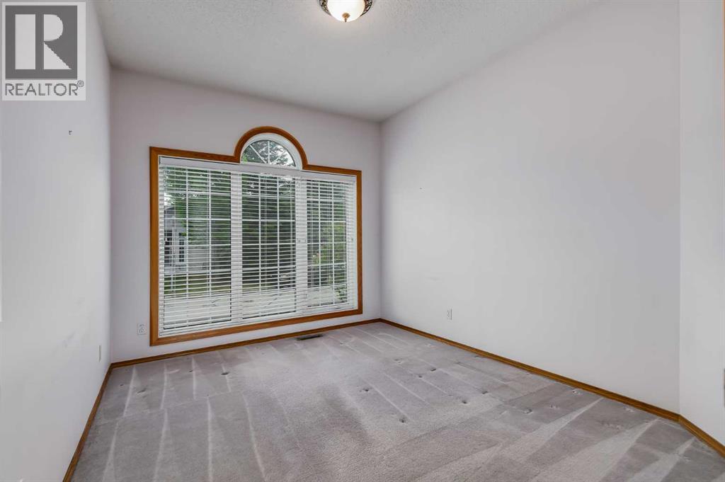 20 Douglasview Park SE, Calgary, Alberta  T2Z 2R9 - Photo 15 - A2323382
