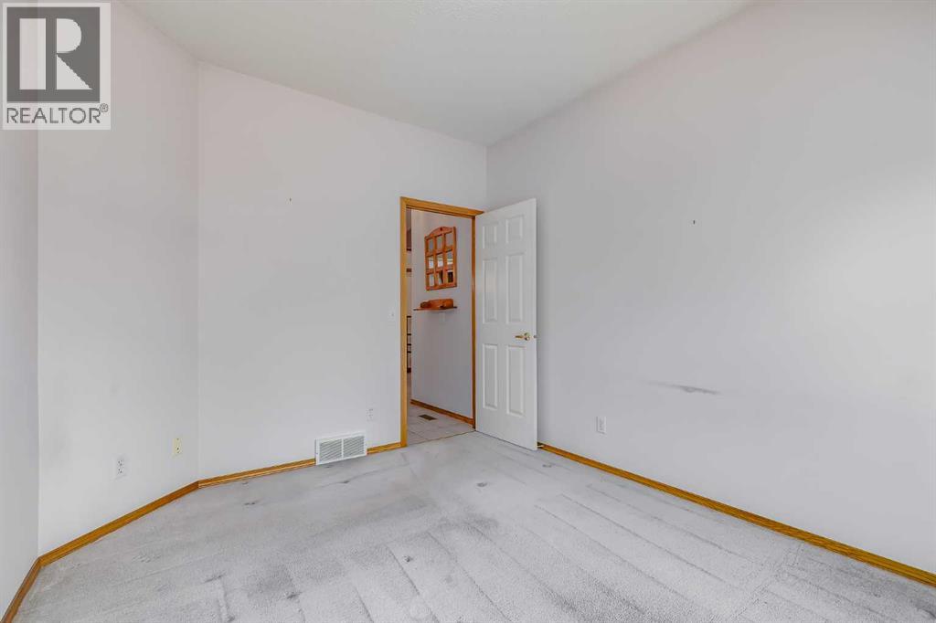 20 Douglasview Park SE, Calgary, Alberta  T2Z 2R9 - Photo 16 - A2323382