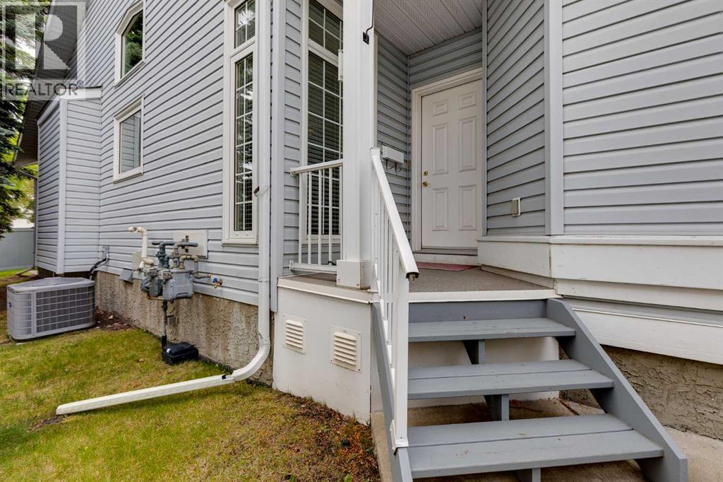 20 Douglasview Park SE, Calgary, Alberta  T2Z 2R9 - Photo 3 - A2323382