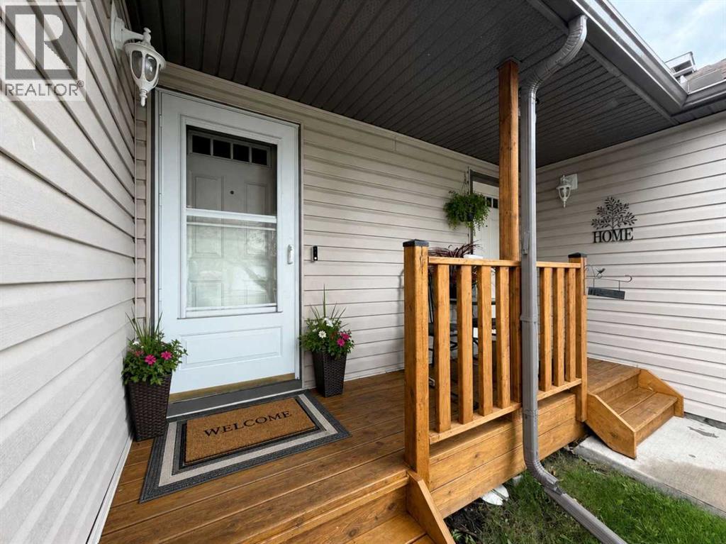 31, 156 Canoe Drive Sw, Airdrie, Alberta  T4B 2Z3 - Photo 2 - A2323678