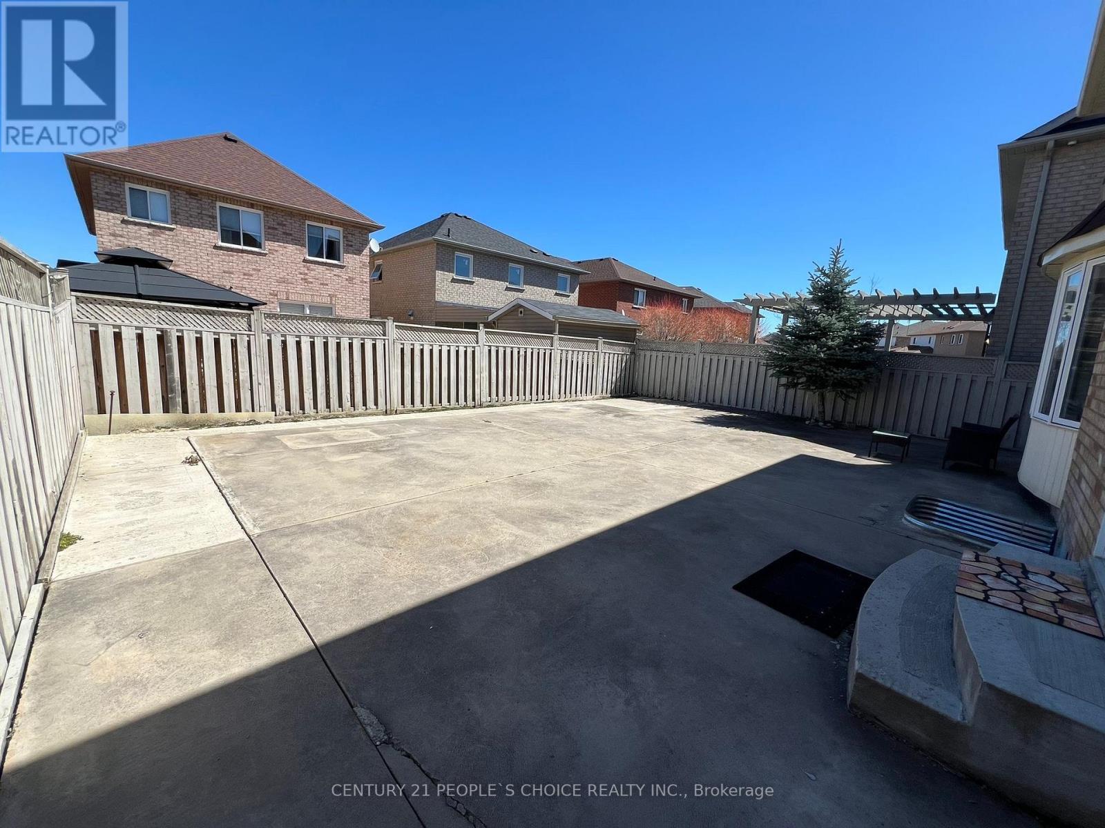 Main Floor - 57 Fallstar Crescent, Brampton, Ontario  L7A 2J7 - Photo 11 - W13485552