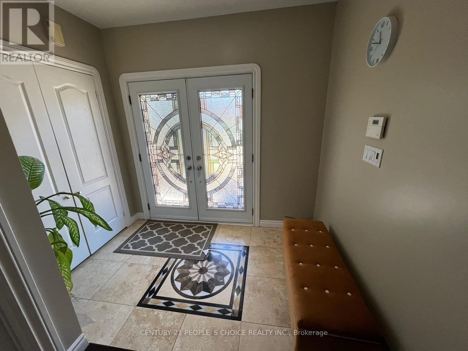 Main Floor - 57 Fallstar Crescent, Brampton, Ontario  L7A 2J7 - Photo 2 - W13485552