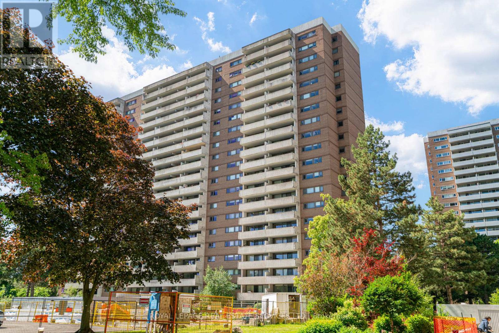 206 - 250 SCARLETT ROAD, Toronto, Ontario