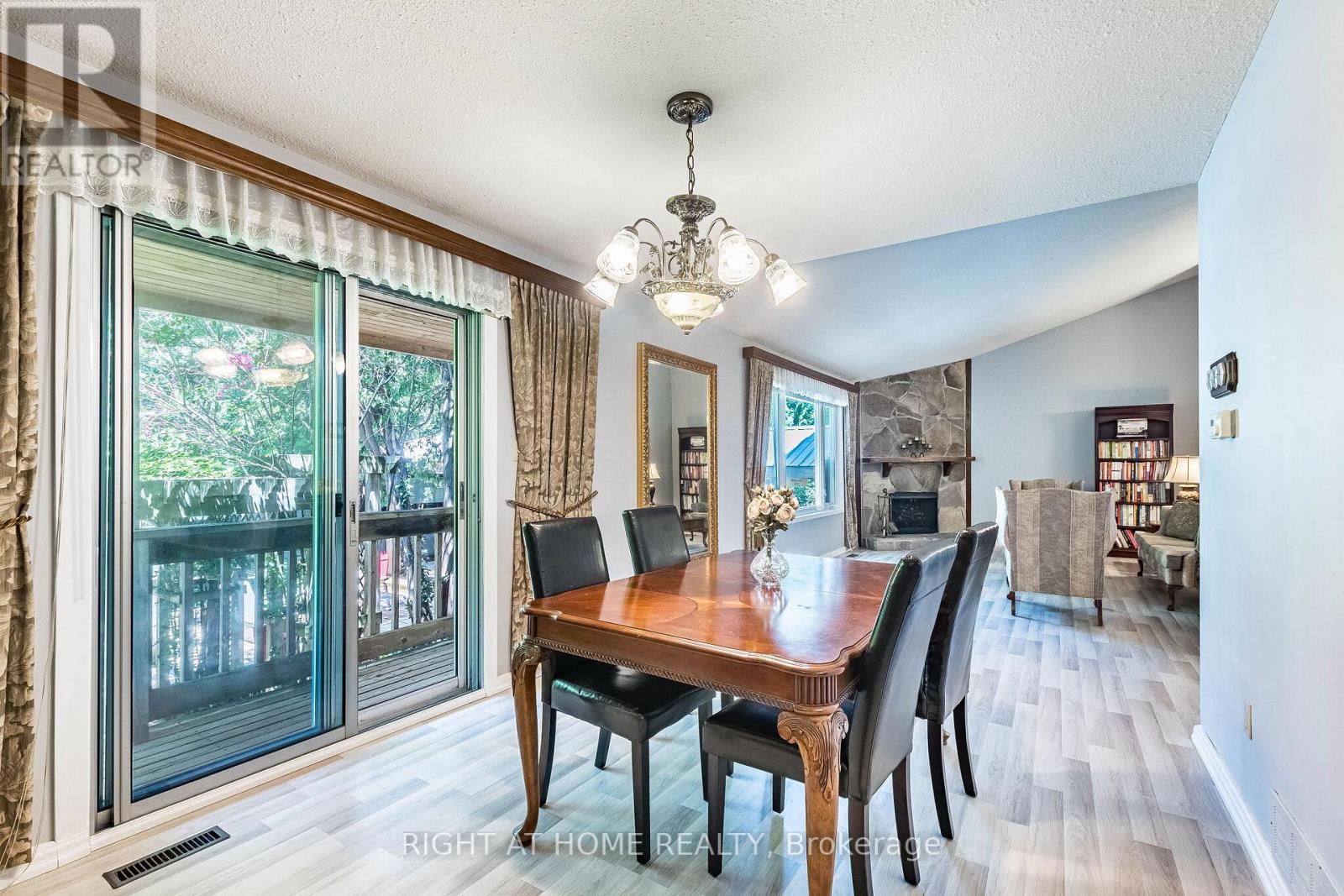 2669 Inlake Court, Mississauga, Ontario  L5N 2A6 - Photo 13 - W13485938