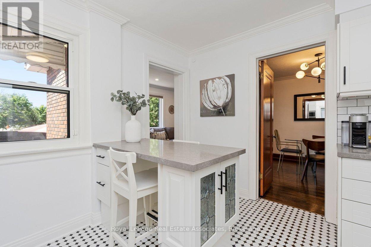 2 Byng Avenue, Brampton (Downtown Brampton), Ontario  L6Y 1L1 - Photo 15 - W13485958