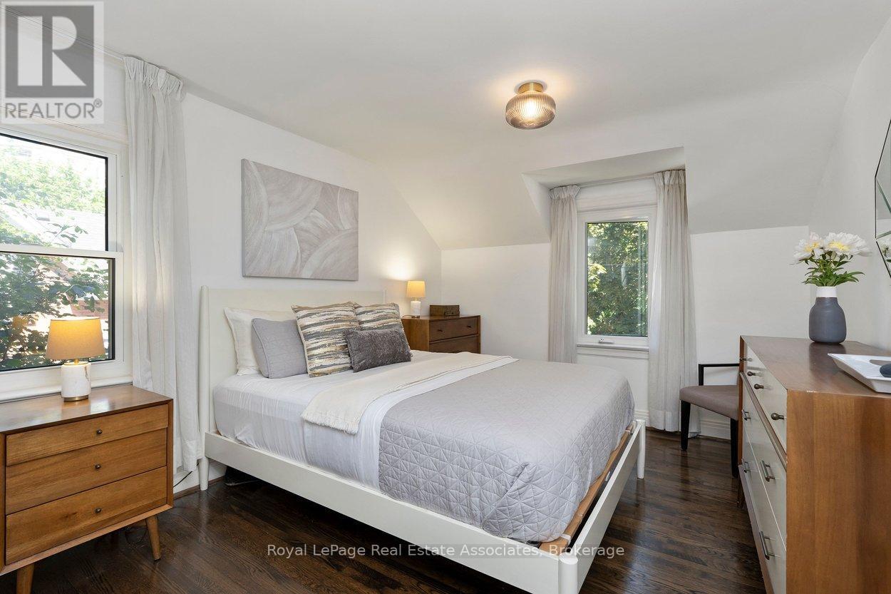 2 Byng Avenue, Brampton (Downtown Brampton), Ontario  L6Y 1L1 - Photo 20 - W13485958