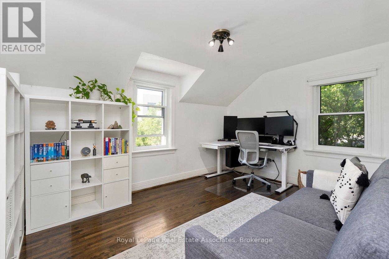 2 Byng Avenue, Brampton (Downtown Brampton), Ontario  L6Y 1L1 - Photo 25 - W13485958