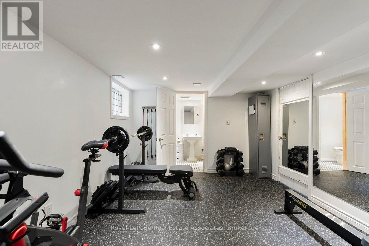 2 Byng Avenue, Brampton (Downtown Brampton), Ontario  L6Y 1L1 - Photo 30 - W13485958