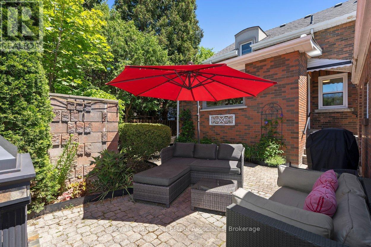 2 Byng Avenue, Brampton (Downtown Brampton), Ontario  L6Y 1L1 - Photo 37 - W13485958