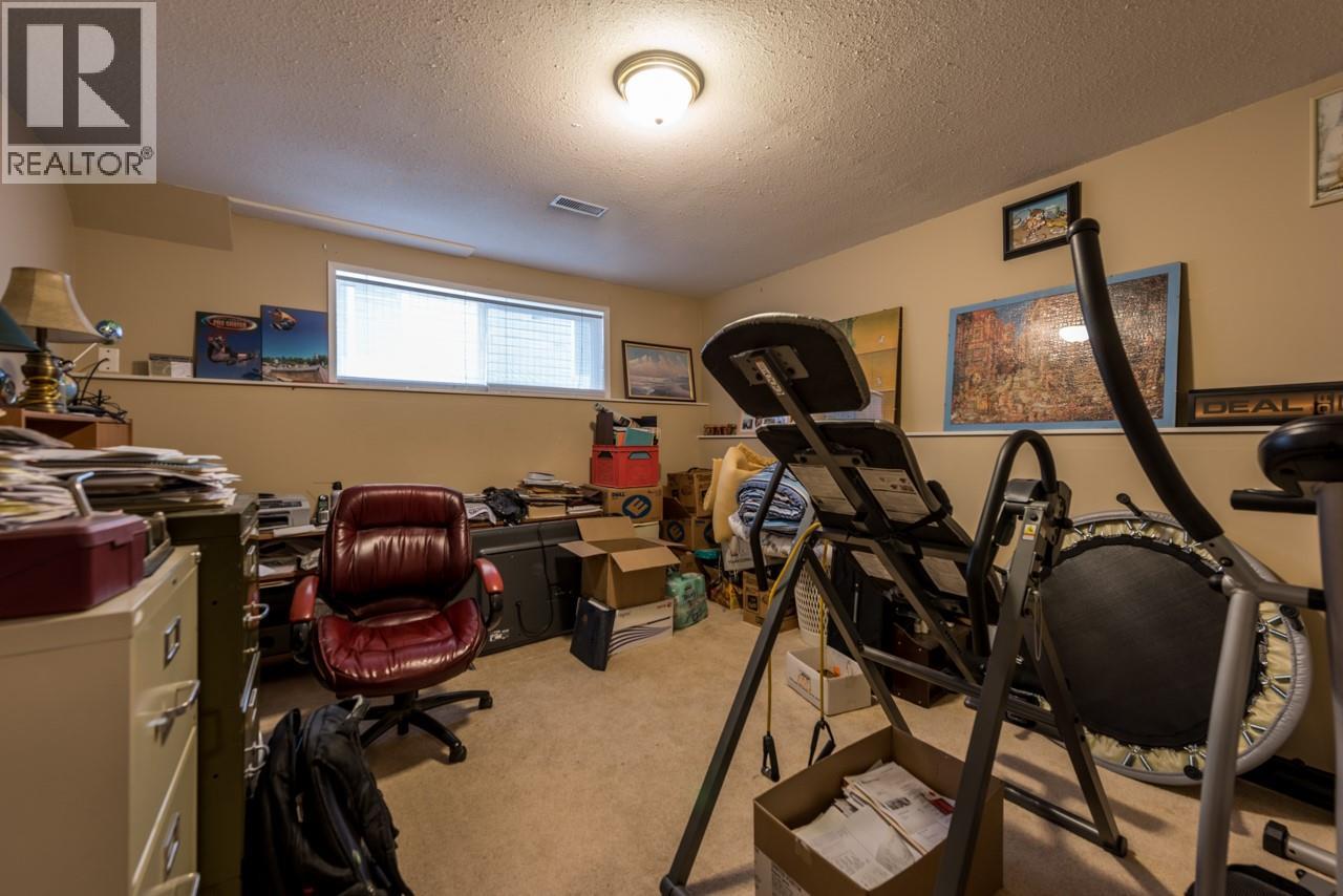 1172 Kamwood Place, Kamloops, British Columbia  V2B 8J9 - Photo 12 - 10392623