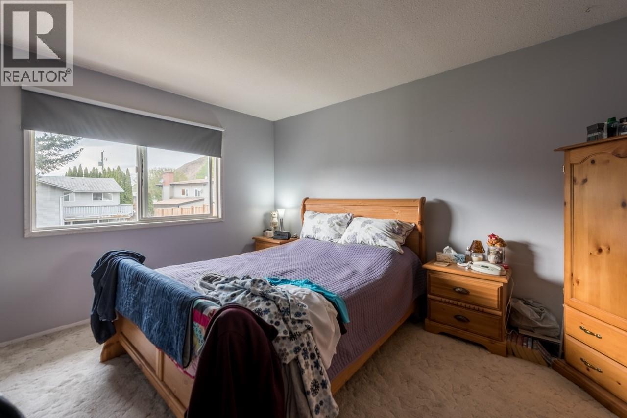 1172 Kamwood Place, Kamloops, British Columbia  V2B 8J9 - Photo 5 - 10392623