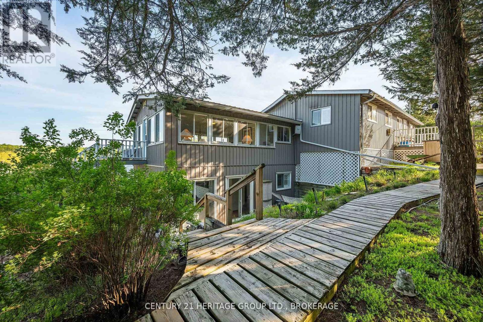 700 Tar Island Road, Leeds And The Thousand Islands, Ontario K6H 5R7 - Photo 4 - X13485994