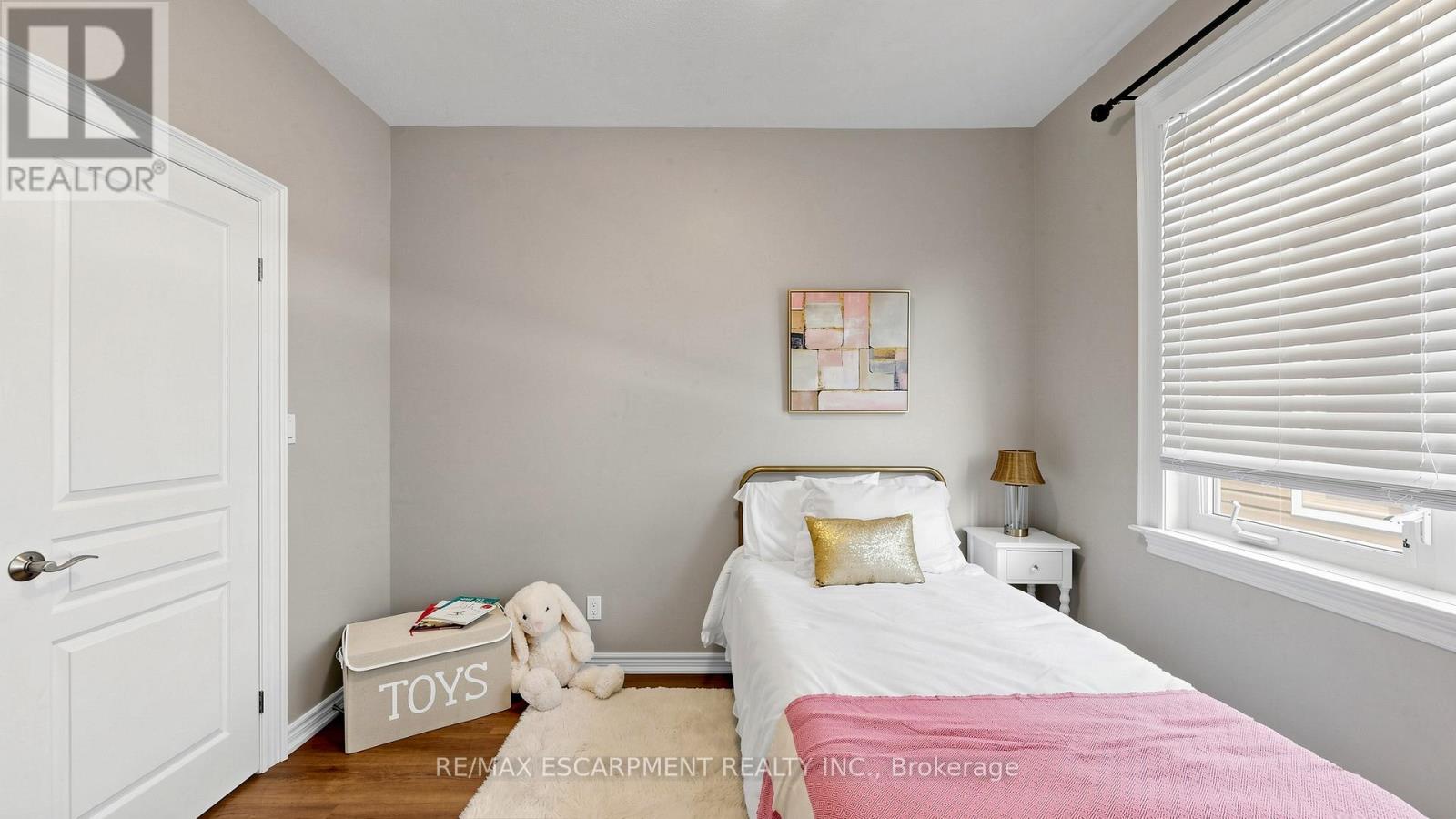 18 Gateway Avenue, West Lincoln, Ontario  L0R 2A0 - Photo 20 - X13485658