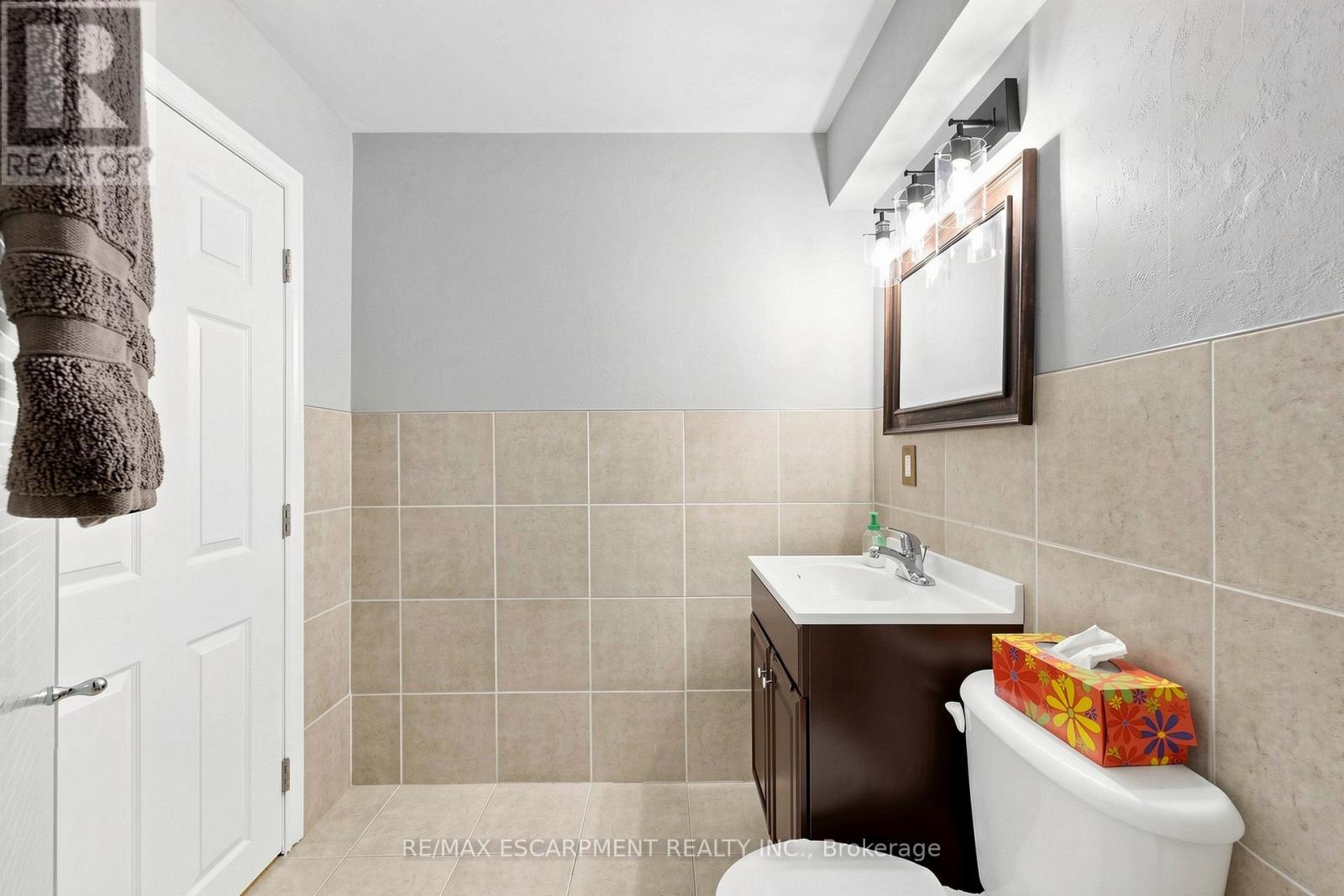 18 Gateway Avenue, West Lincoln, Ontario  L0R 2A0 - Photo 37 - X13485658