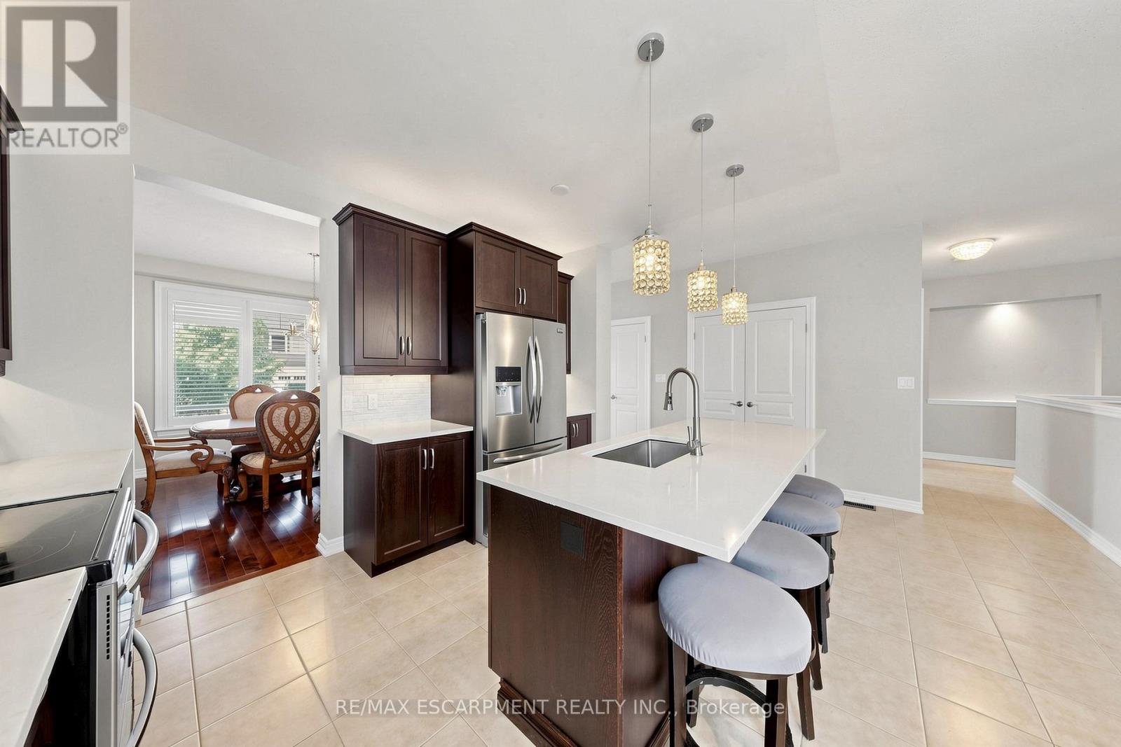 18 Gateway Avenue, West Lincoln, Ontario  L0R 2A0 - Photo 6 - X13485658