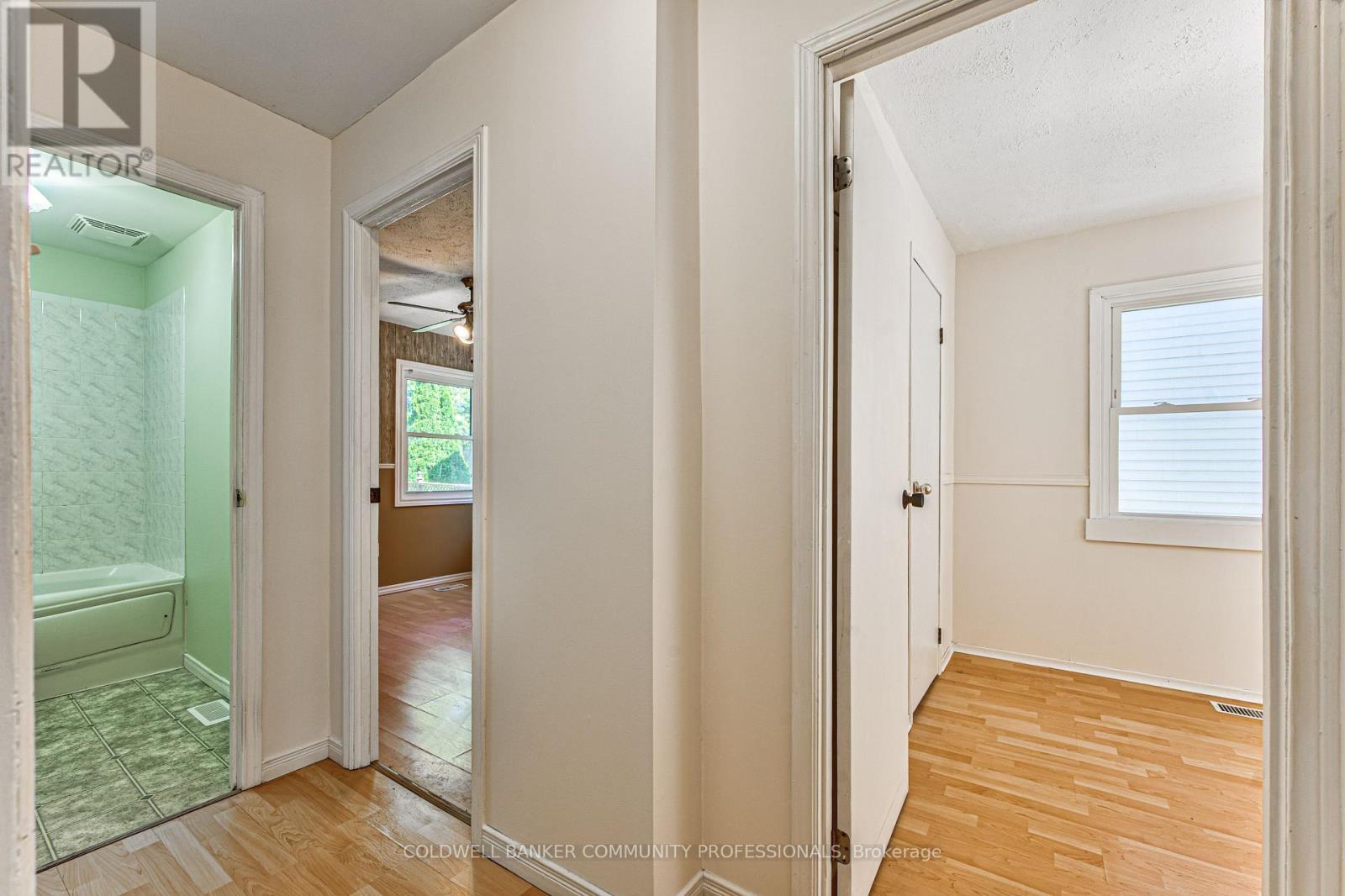 44 East 32nd Street, Hamilton, Ontario  L8V 3R6 - Photo 18 - X13485682