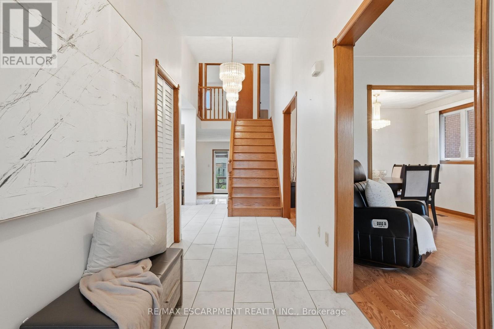 6 Royce Avenue, Hamilton, Ontario  L8G 4C8 - Photo 6 - X13485818