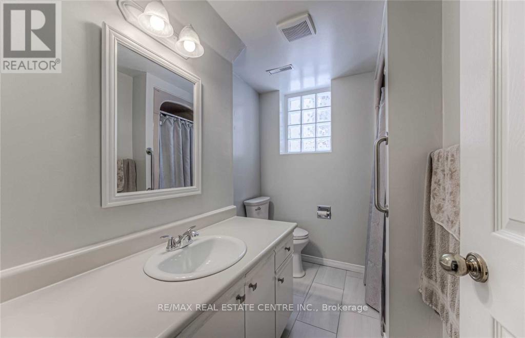 14 Amblecote Place, Hamilton, Ontario  L8W 3E9 - Photo 18 - X13485862