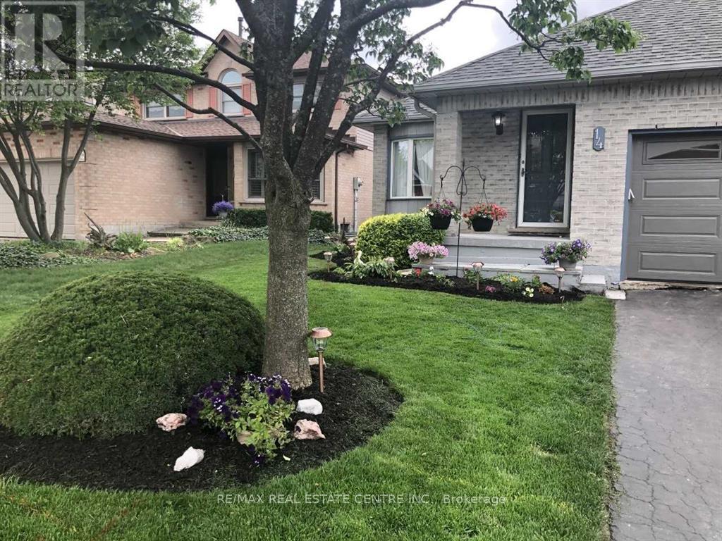 14 Amblecote Place, Hamilton, Ontario  L8W 3E9 - Photo 3 - X13485862