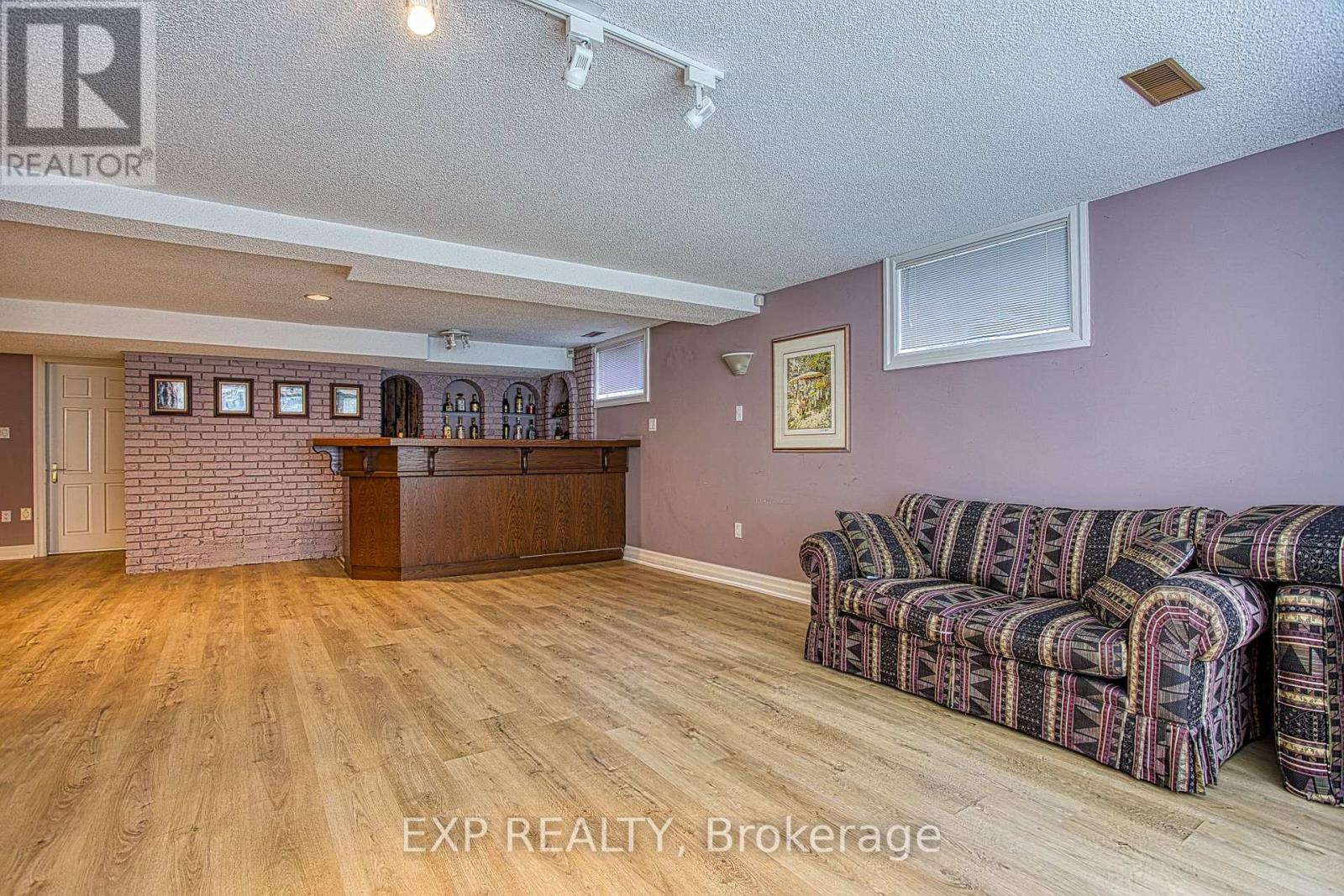 22 Burt Court, Hamilton, Ontario  L8G 3H4 - Photo 33 - X13485866