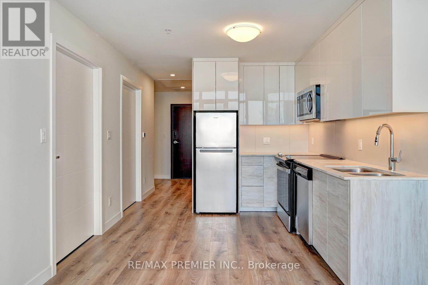 603 - 60 Frederick Street, Kitchener, Ontario  N2H 0C7 - Photo 5 - X13485966