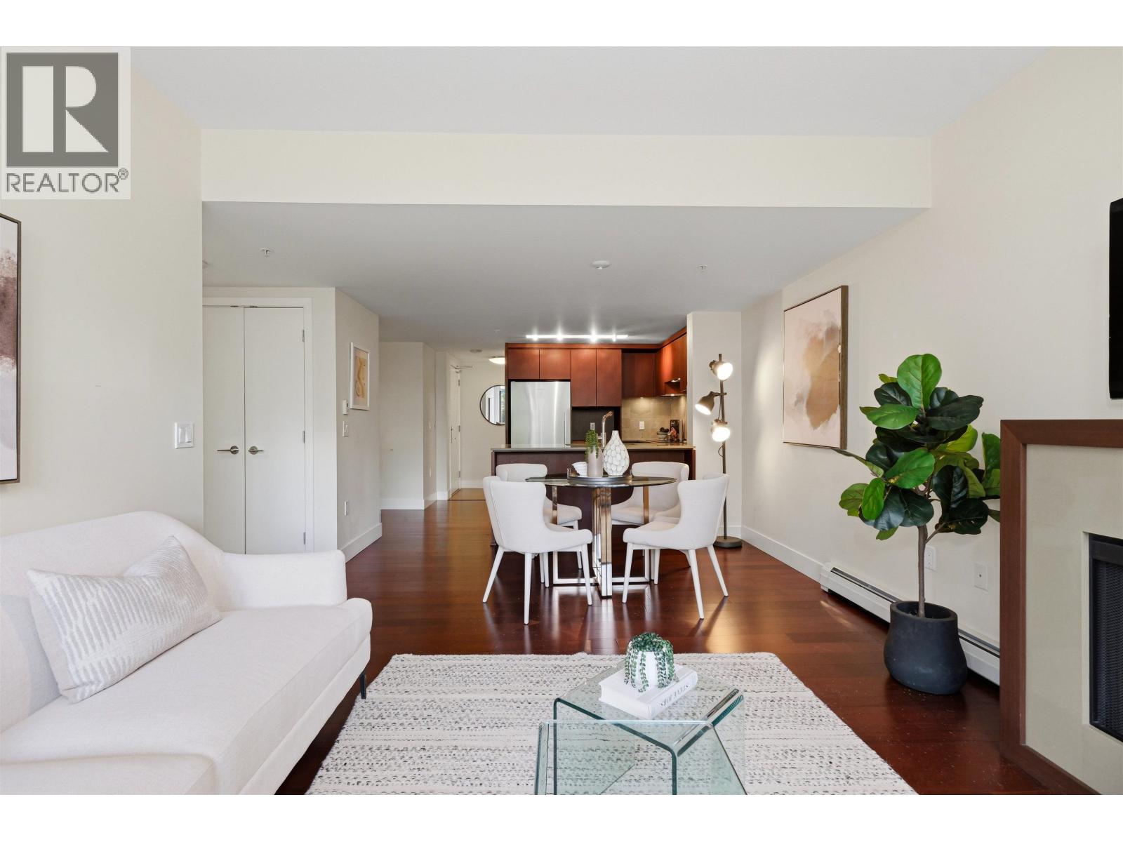 205 158 W 13th Street, North Vancouver, British Columbia  V7M 0A7 - Photo 11 - R3139676