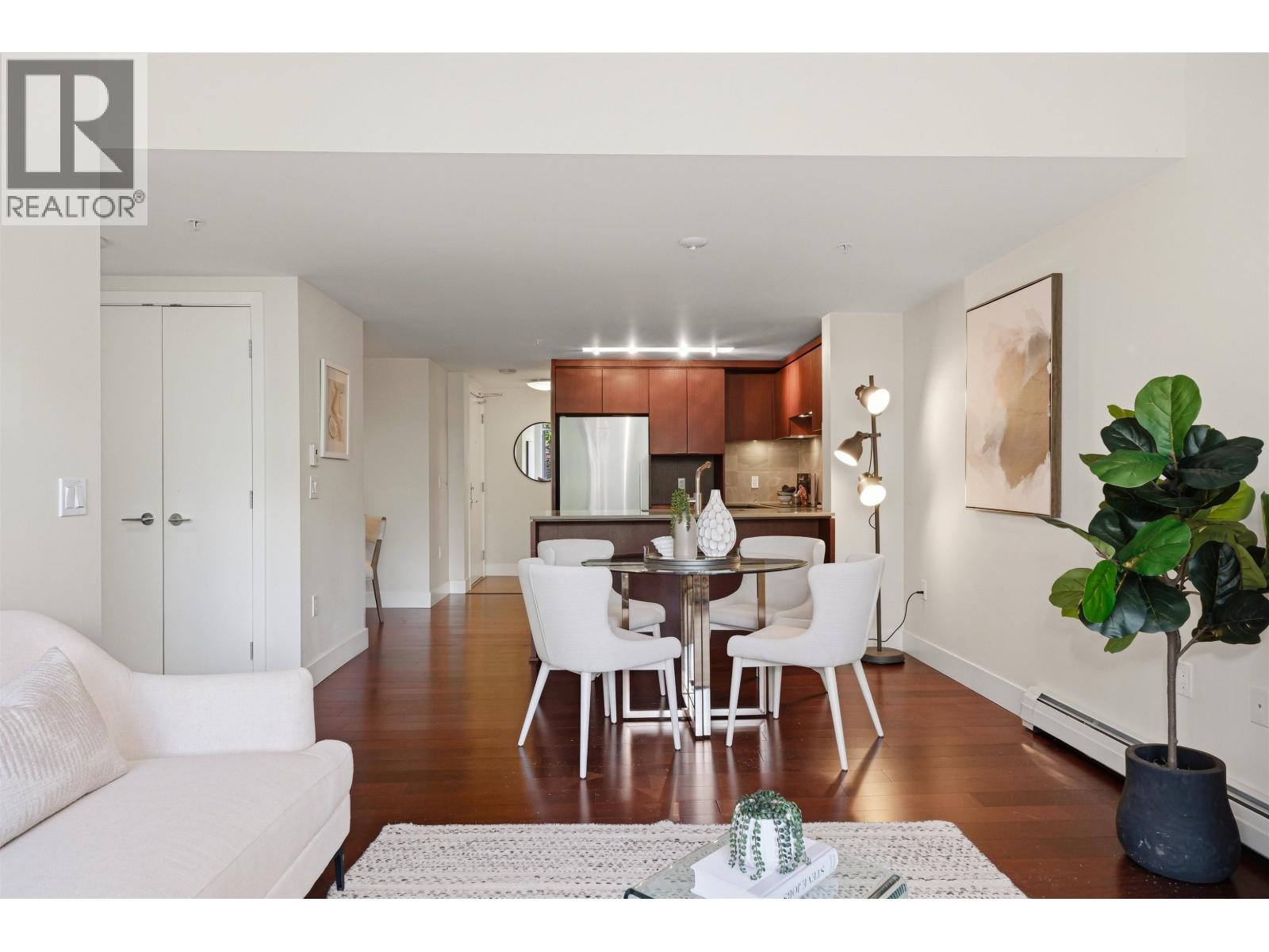 205 158 W 13th Street, North Vancouver, British Columbia  V7M 0A7 - Photo 14 - R3139676
