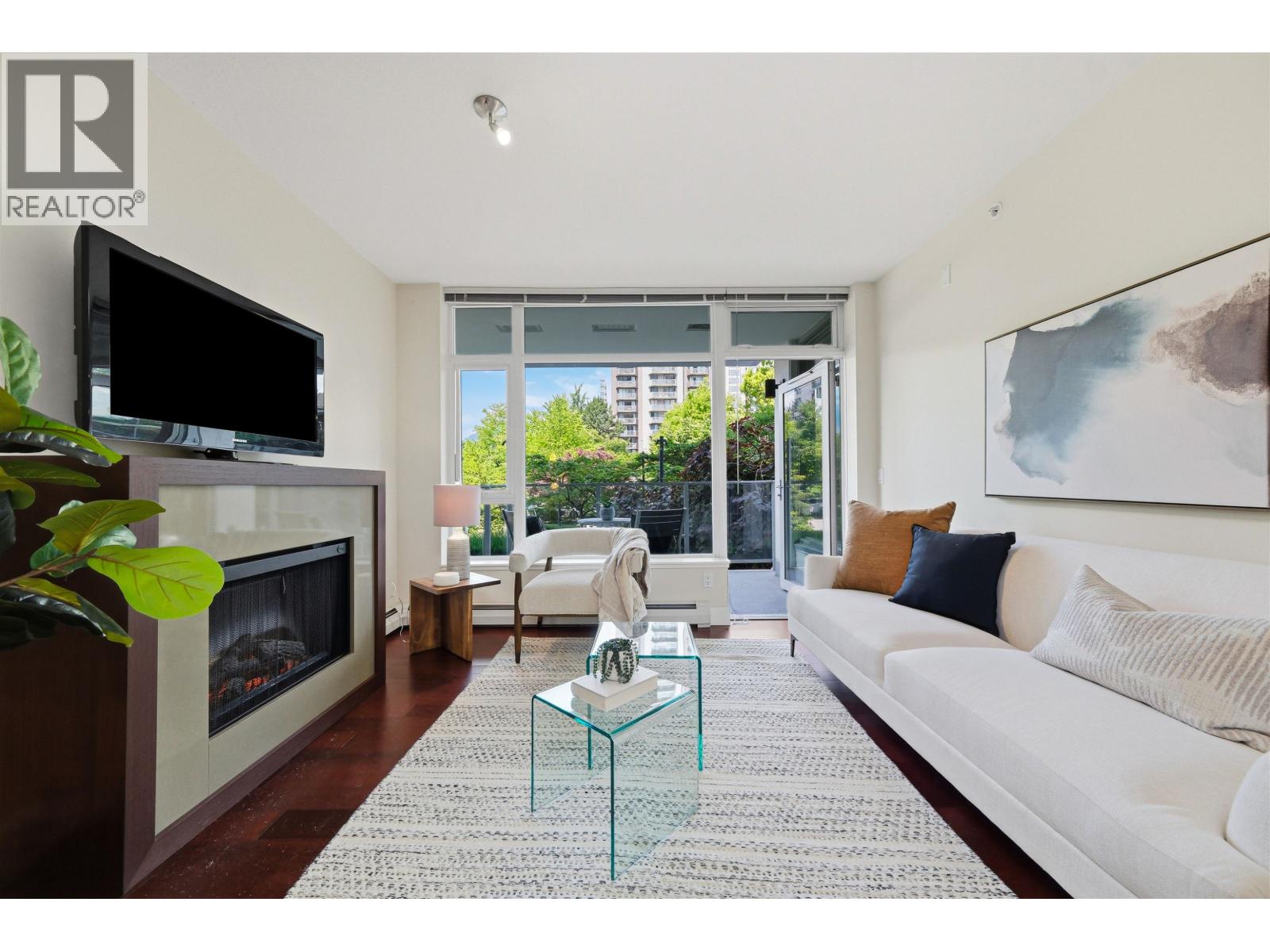 205 158 W 13th Street, North Vancouver, British Columbia  V7M 0A7 - Photo 9 - R3139676