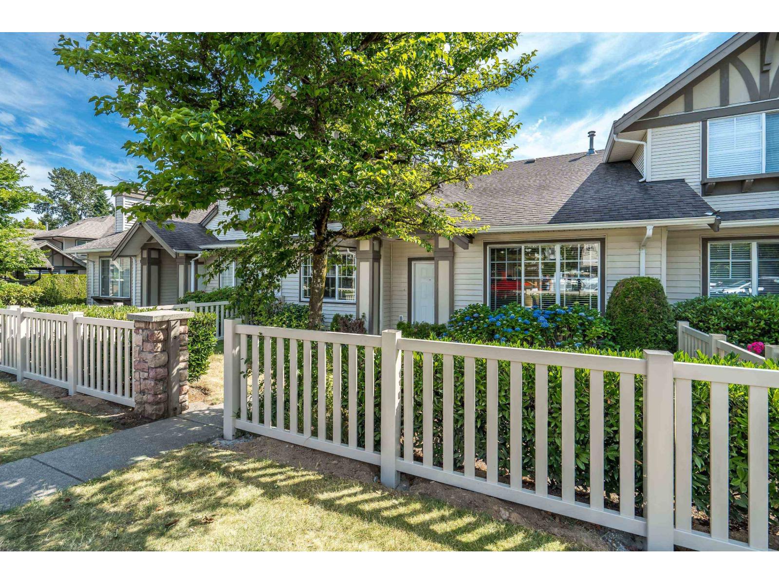 49 15868 85 Avenue, Surrey, British Columbia  V4N 0Y9 - Photo 2 - R3138465