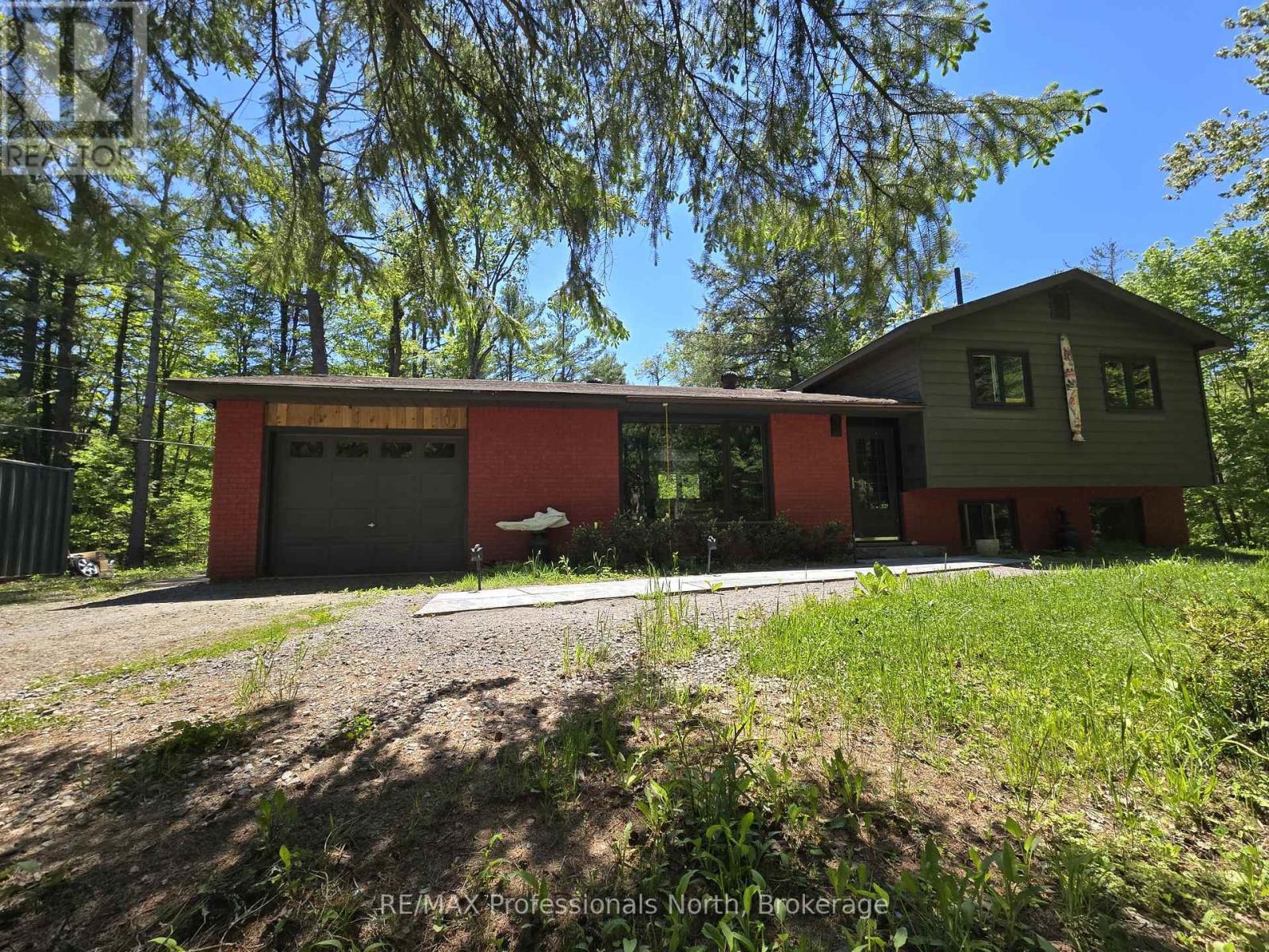 1460 PETERSON ROAD, Bracebridge, Ontario