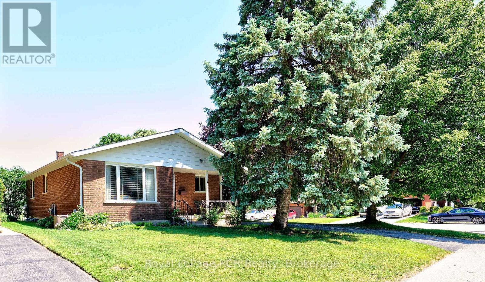 712 16TH STREET, Hanover, Ontario