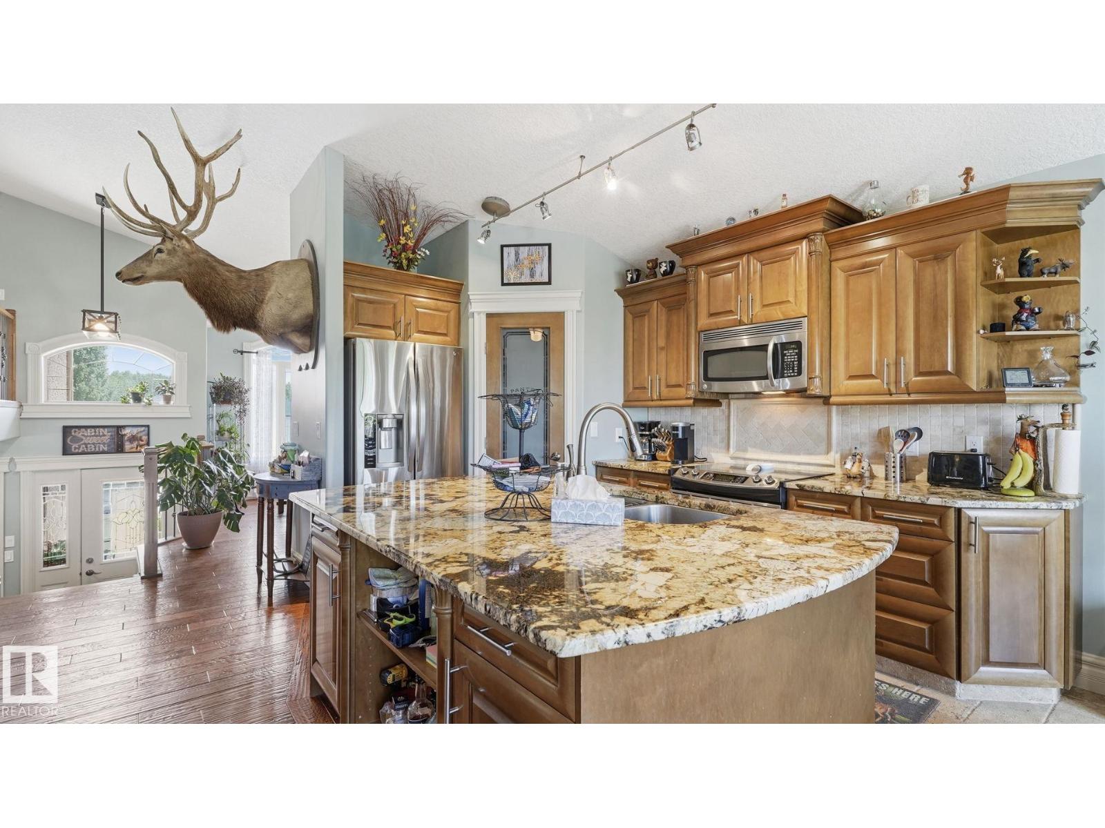 5130 Sportsview Dr, New Sarepta, Alberta  T0B 3M0 - Photo 11 - E4495434
