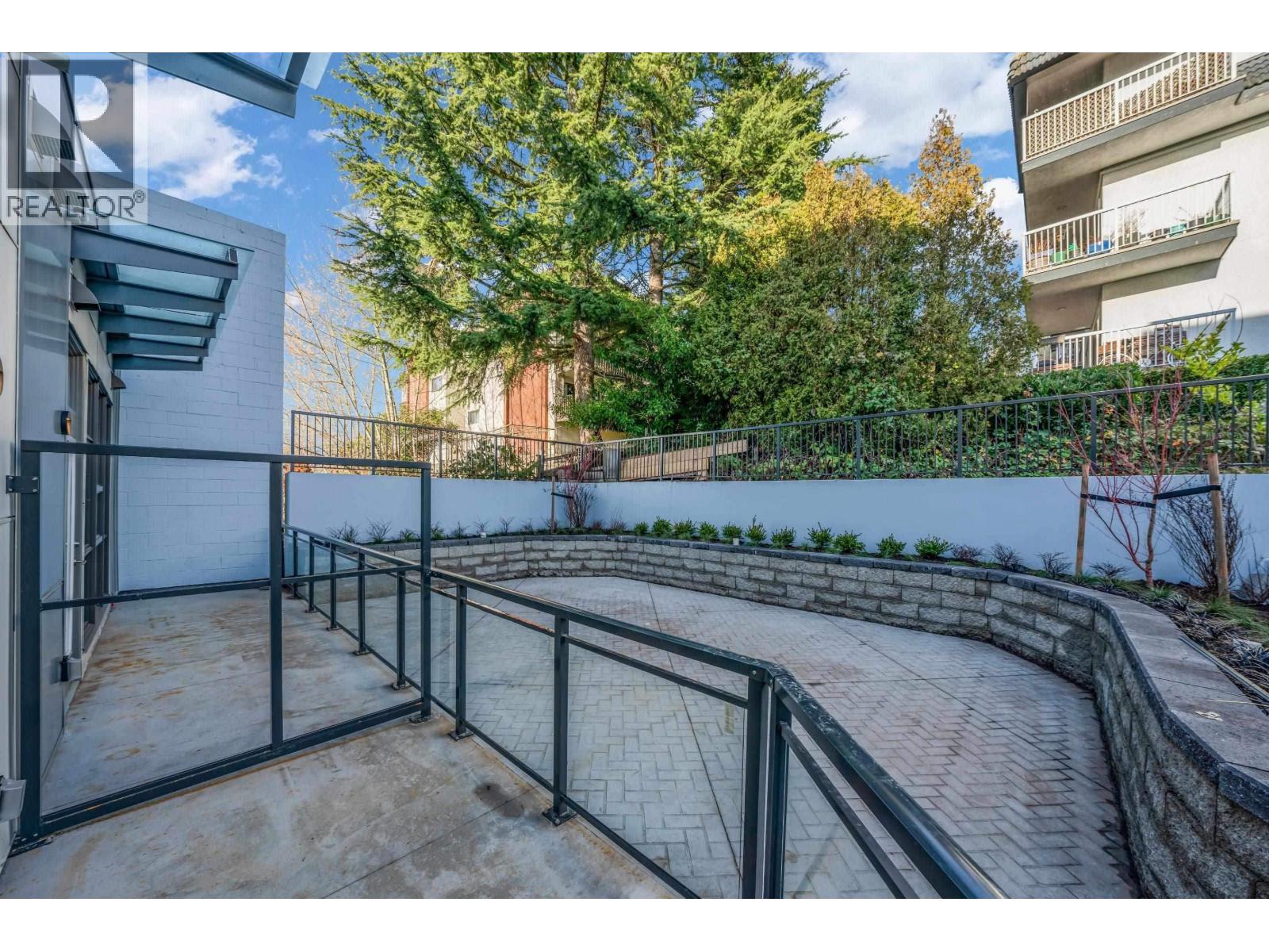 Listing image 24