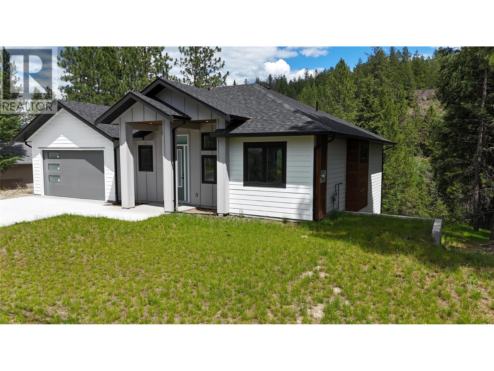 245 Prospect Drive, Grand Forks, British Columbia
