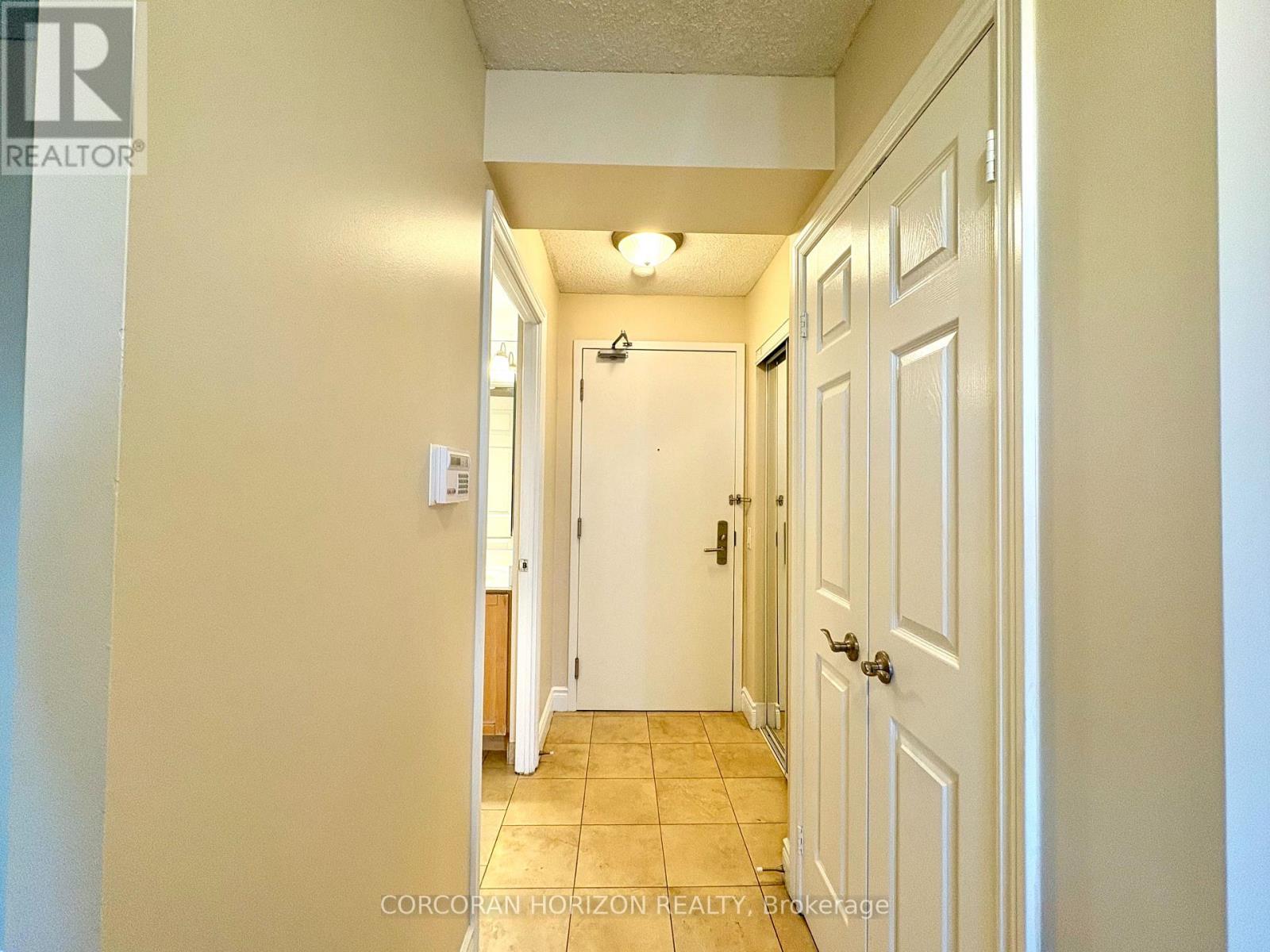 1006 - 78 Harrison Garden Boulevard, Toronto, Ontario  M2N 7E2 - Photo 3 - C13486002