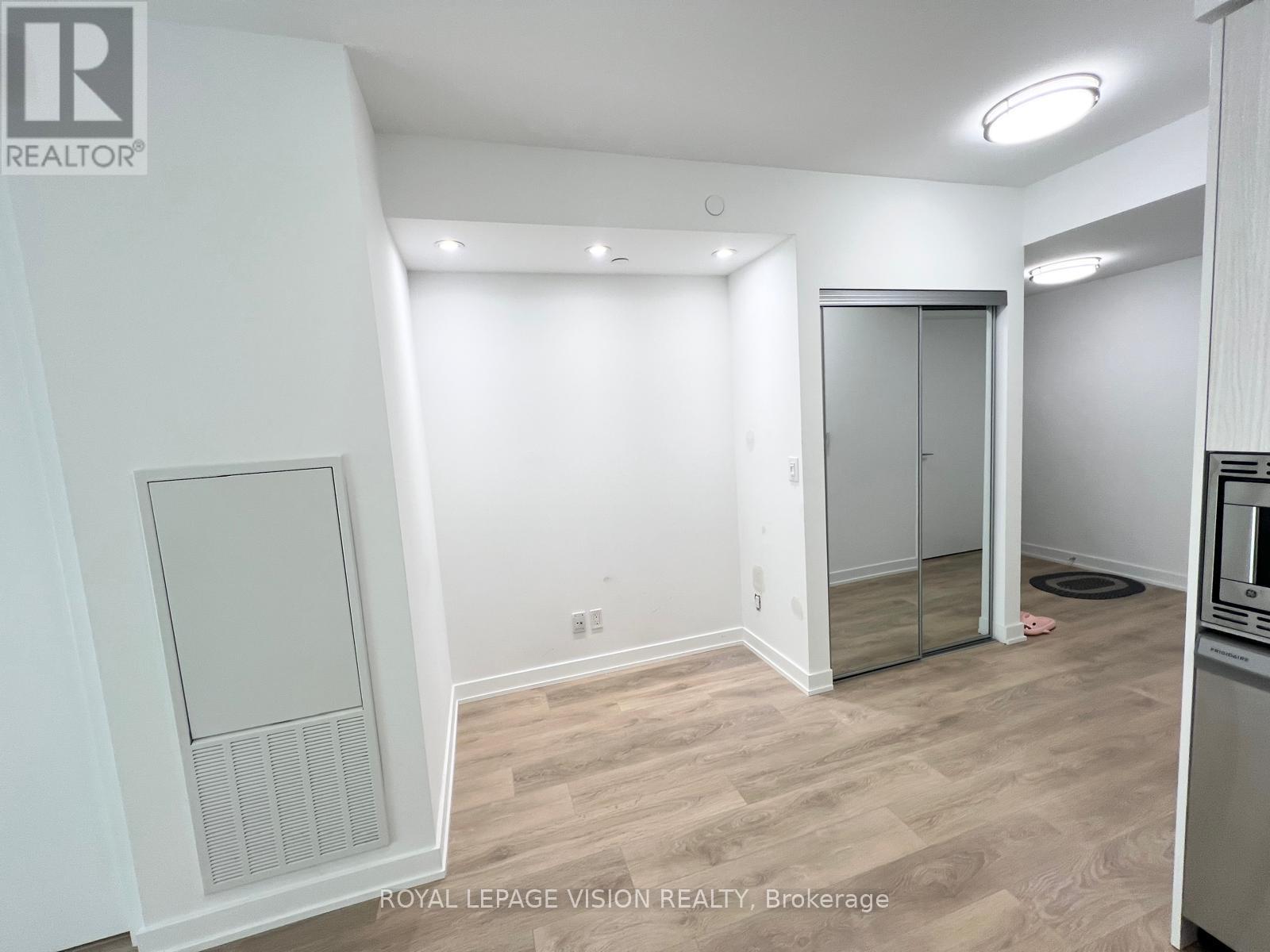 1001 - 501 Yonge Street, Toronto, Ontario  M4Y 1Y4 - Photo 5 - C13486070
