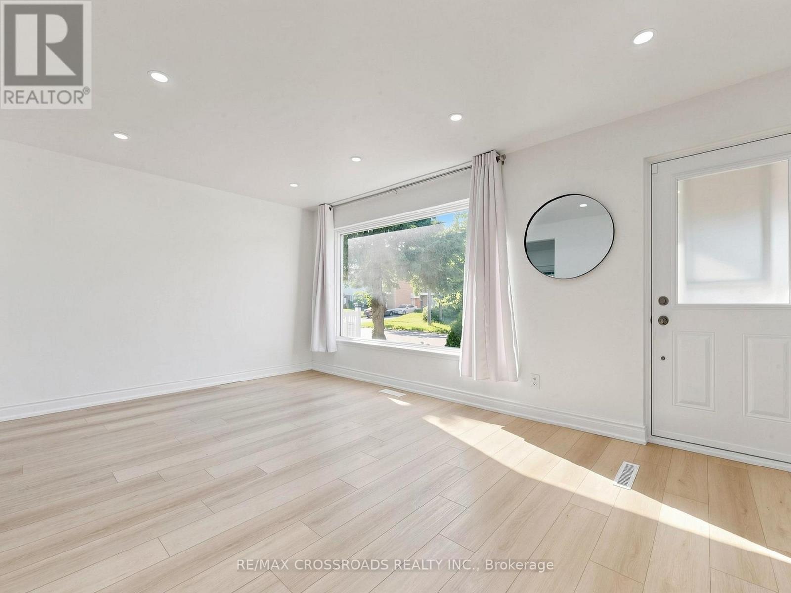 53 Bonniewood Road, Toronto, Ontario  M1K 2L9 - Photo 6 - E13485992