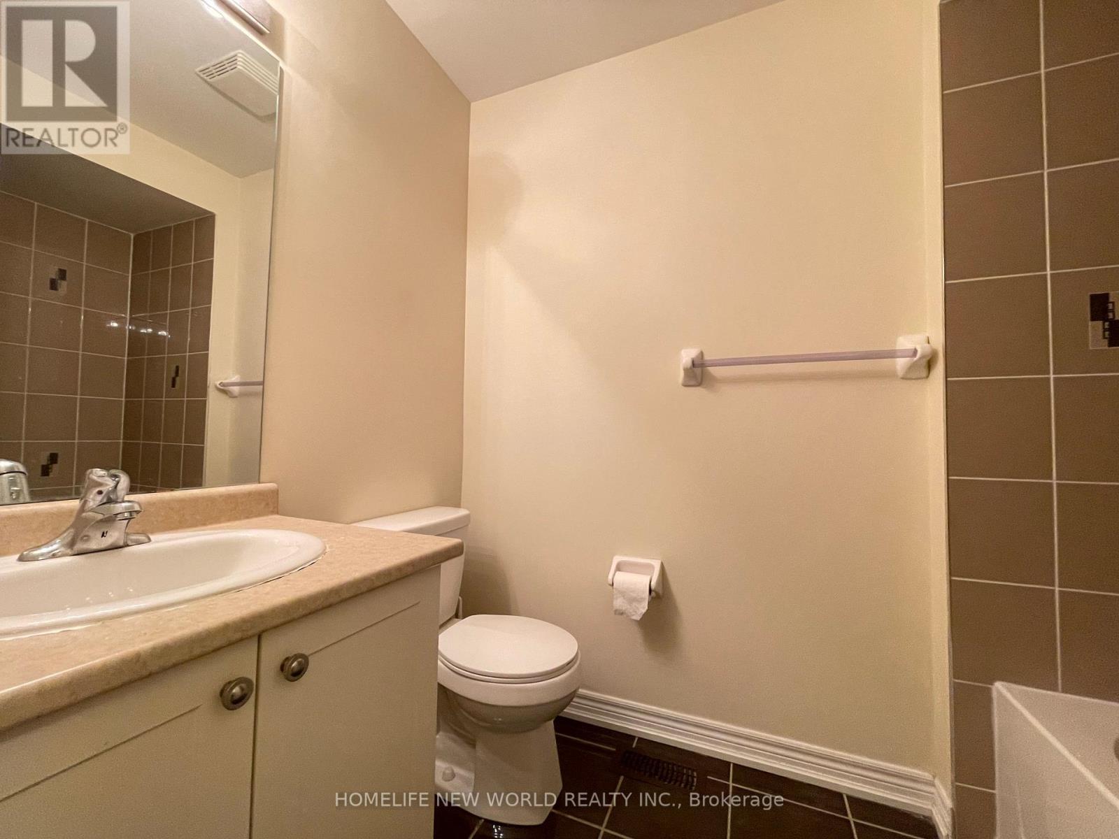 3 Robert Osprey Drive, Markham, Ontario  L6C 0K9 - Photo 12 - N13486074