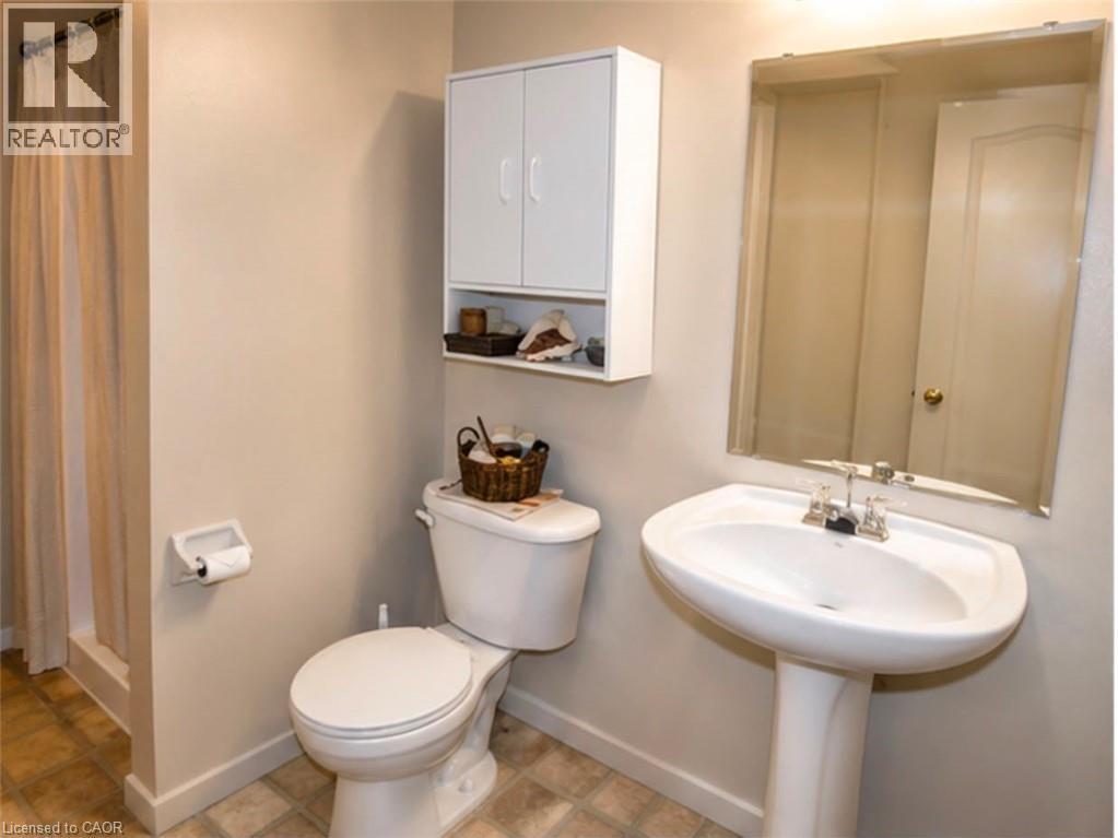 151 Clairfields Drive E Unit# 39, Guelph, Ontario  N1L 1P5 - Photo 10 - 40842756
