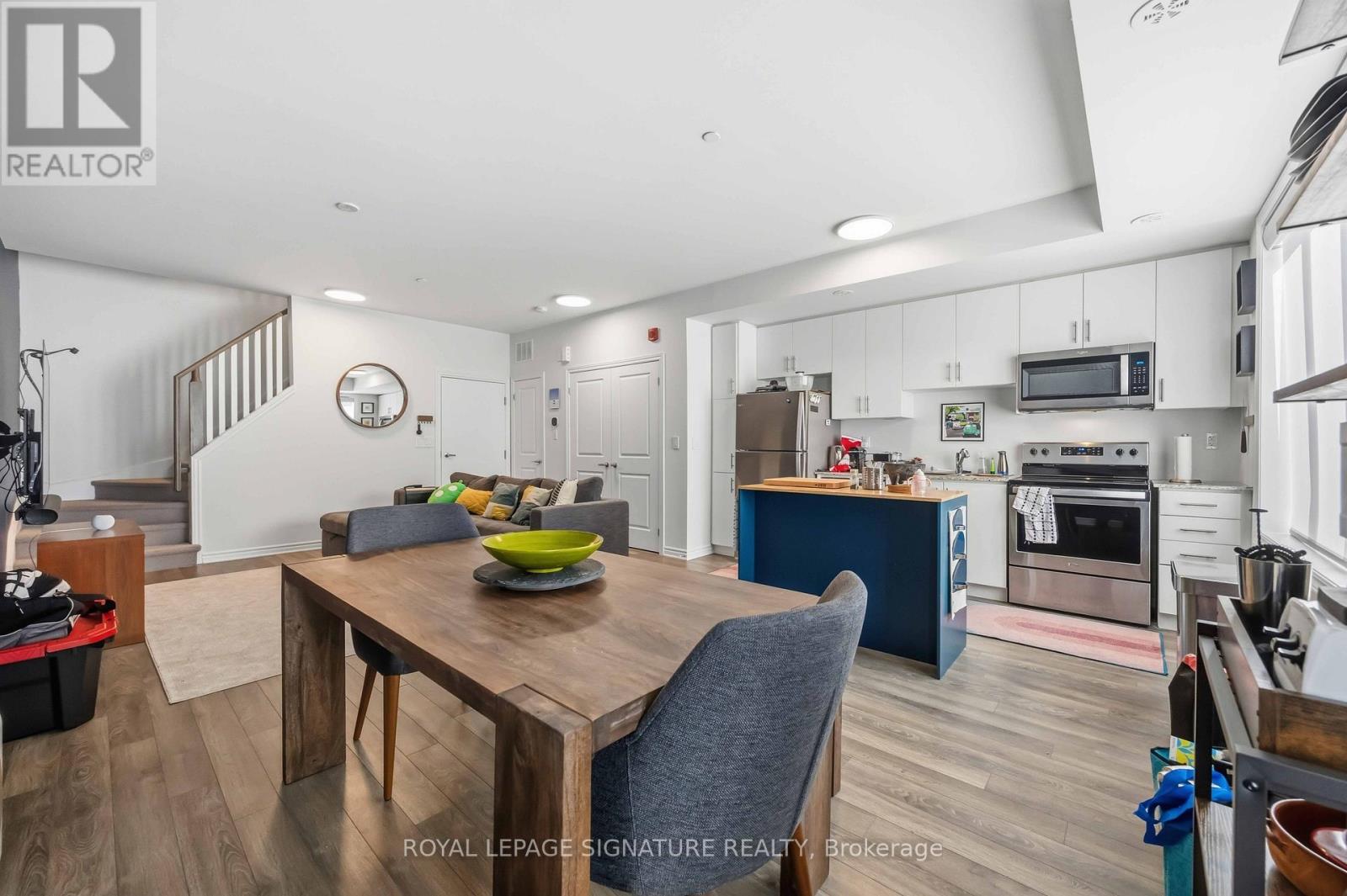 19 - 95 Eastwood Park Gardens, Toronto, Ontario  M8W 0B9 - Photo 6 - W13484858